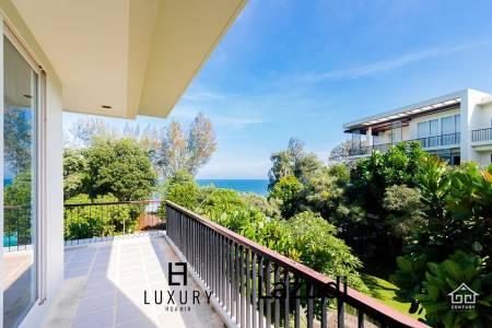 BAAN NUB KLUEN : Beachfront 3 Bed condo