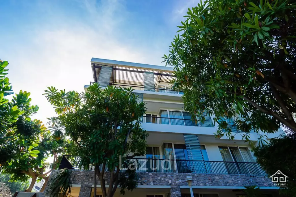 BAAN NUB KLUEN : Beachfront 3 Bed condo