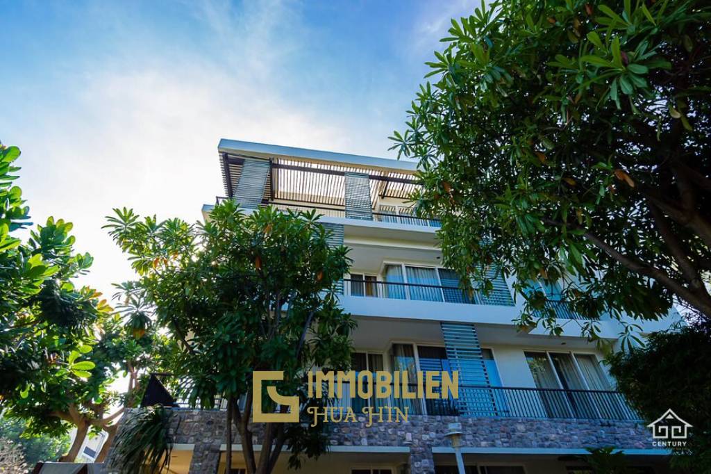 BAAN NUB KLUEN : Beachfront 3 Bed condo