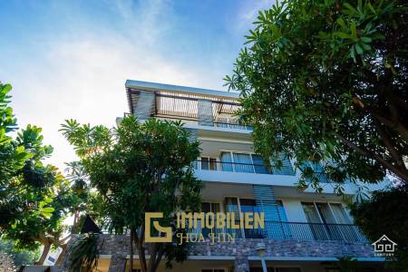 BAAN NUB KLUEN : Beachfront 3 Bed condo