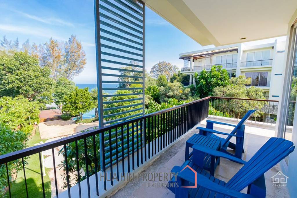 BAAN NUB KLUEN : Beachfront 3 Bed condo