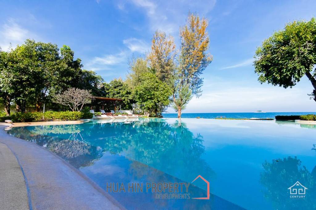 BAAN NUB KLUEN : Beachfront 3 Bed condo