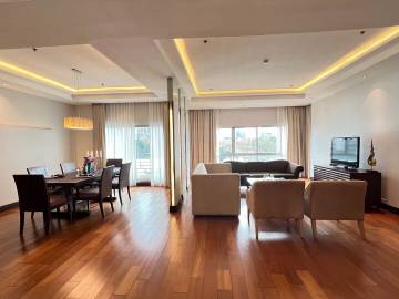 4 Bed 3 Bath 275 SQ.M Royal Residence Park