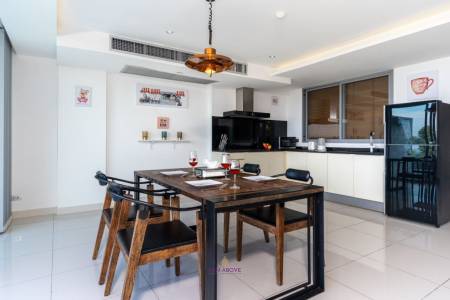 Absolute Seaview Condo 2 Bed 2 Bath in Kata