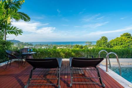 Absolute Seaview Condo 2 Bed 2 Bath in Kata