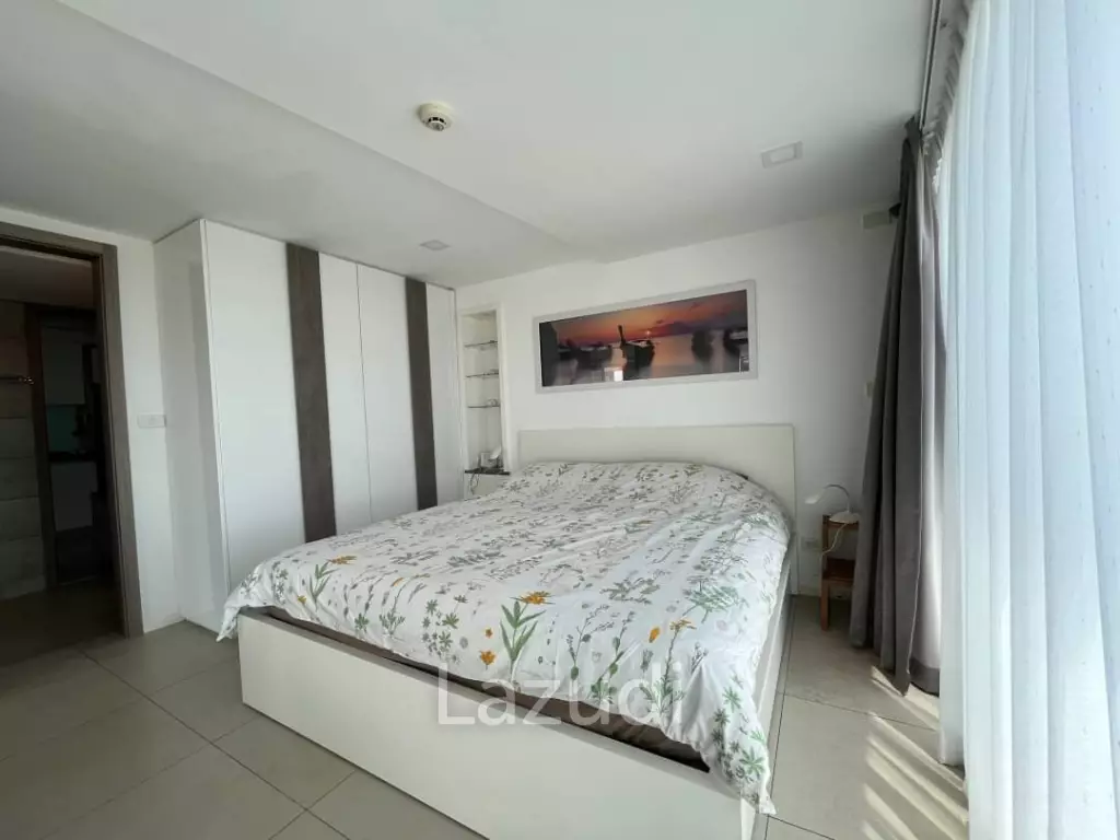 Water Edge Condo for Sale