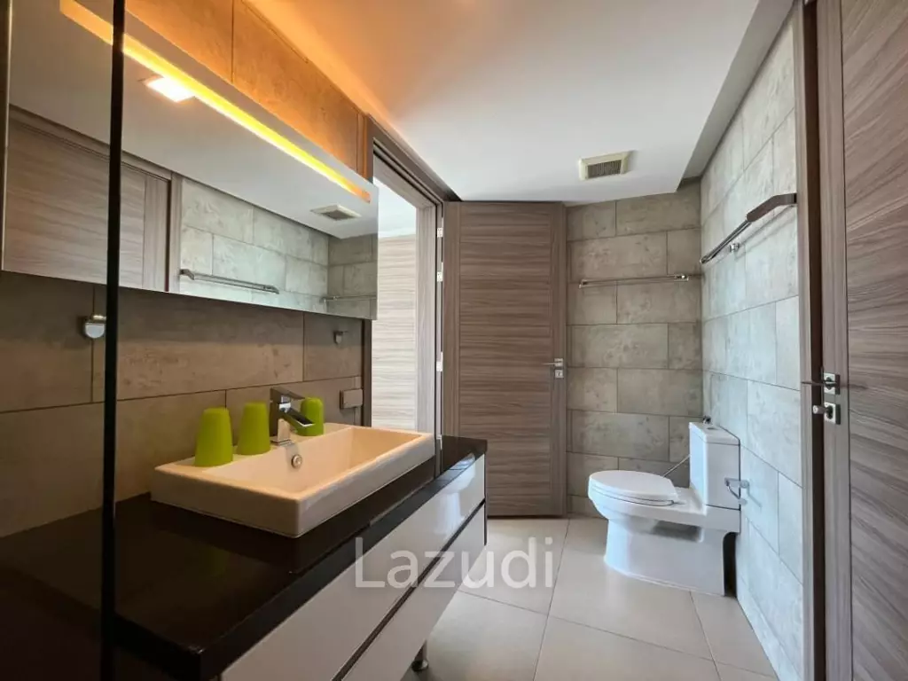 Water Edge Condo for Sale