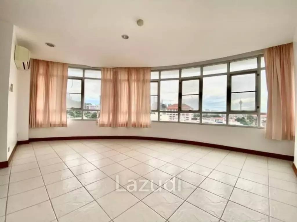 2 Beds 2 Baths 136 SQ.M. Peak  Condominium