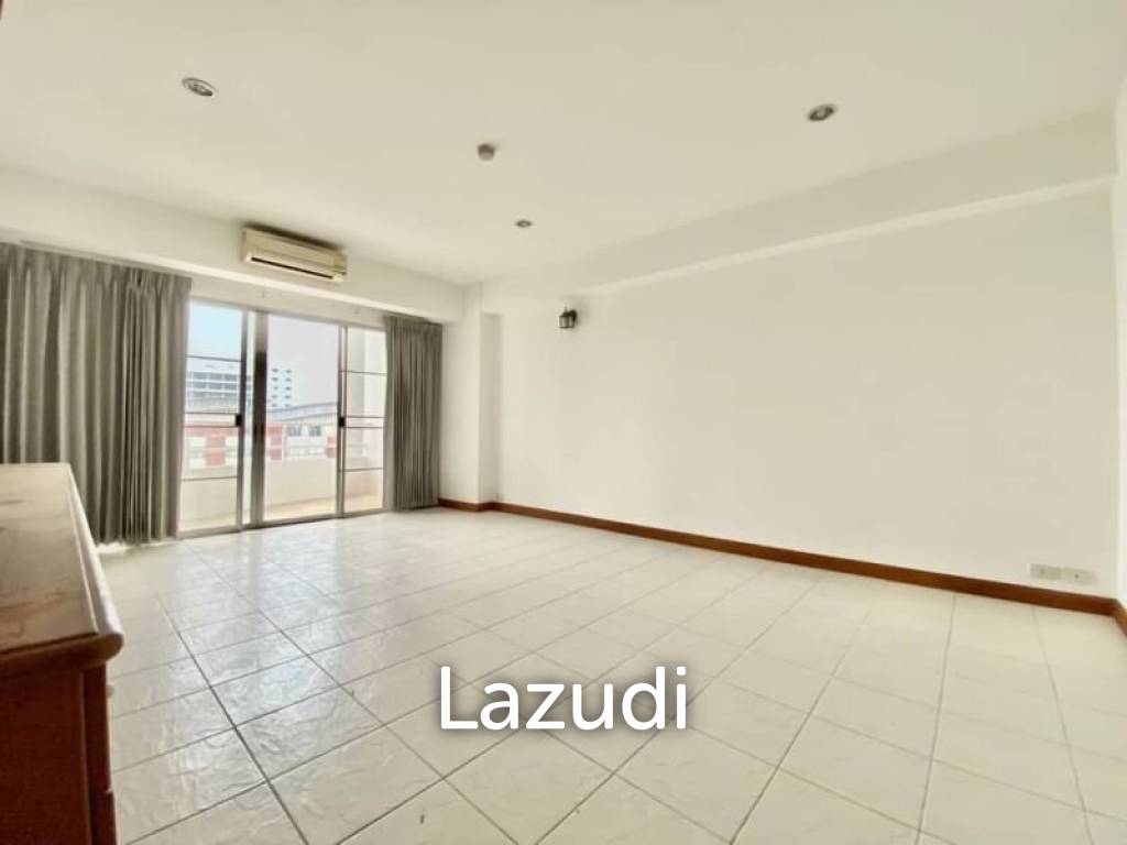 2 Beds 2 Baths 136 SQ.M. Peak  Condominium
