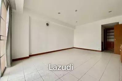 2 Beds 2 Baths 136 SQ.M. Peak  Condominium
