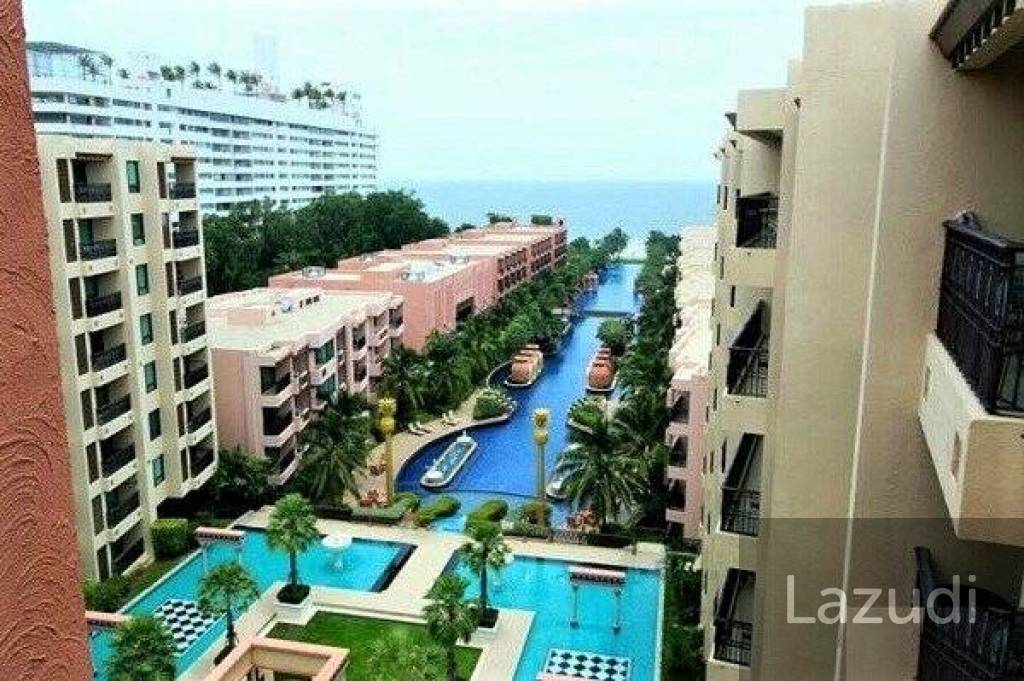 1 Bed Beachfront Condo in Town