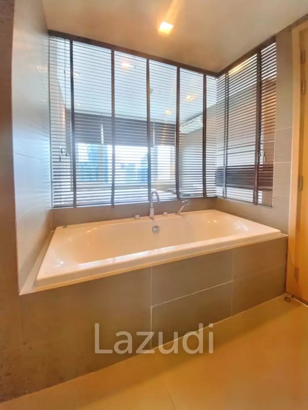 2 bed 2 bath 68 SQ.M Siri At Sukhumvit