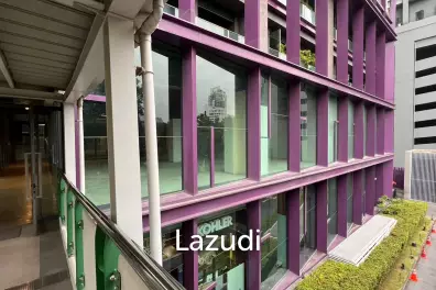 Showroom Connecting to Thonglor BTS
