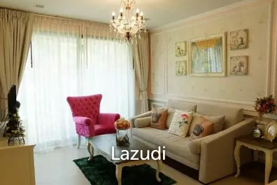 1 Bed Beachfront Condo in Town