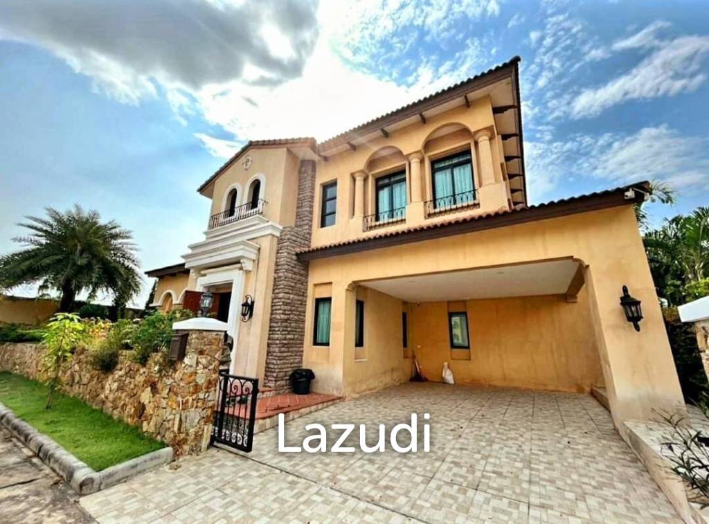 Pool Villa for Sale at Nusa Chivani