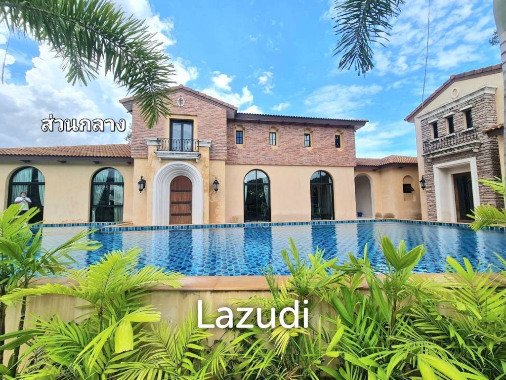 Pool Villa for Sale at Nusa Chivani