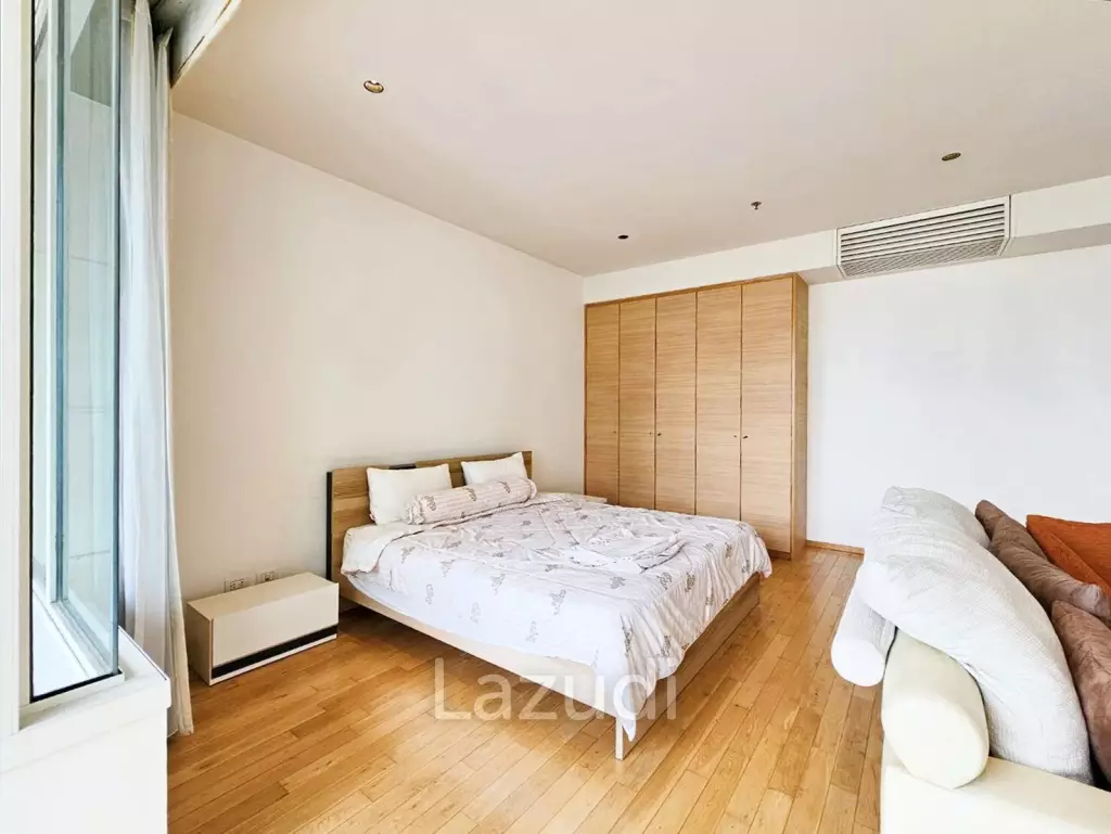 Studio 1 Bath 54 SQ.M. The Empire Place