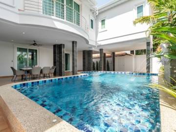 Pool Villa for Sale in South Pattaya