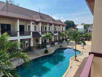 THAI PARADISE SOUTH : 3 bed townhouse close to Beach