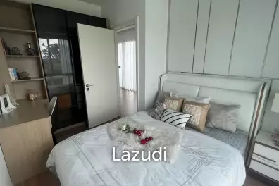 Luxury Pool Villa for Sale at Palm Lakeside