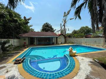 Pool Villa for Sale in Maptato 8 Pattaya