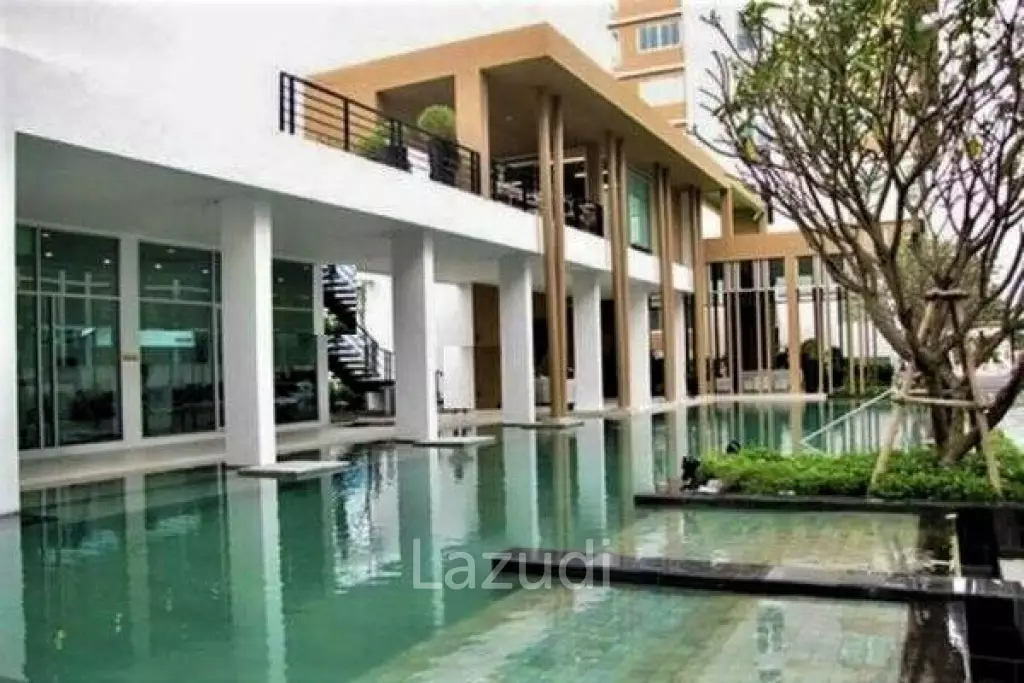 2 Bed Condo in Town