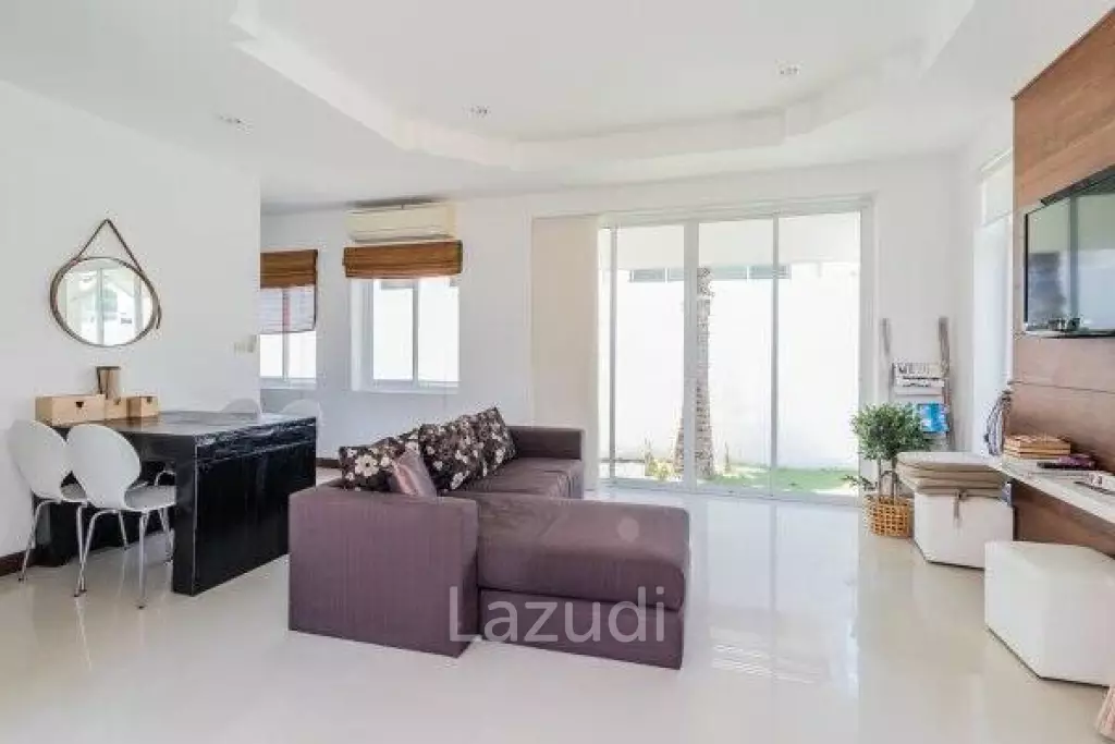 PINEAPPLE HILLS: 2 BED VILLA