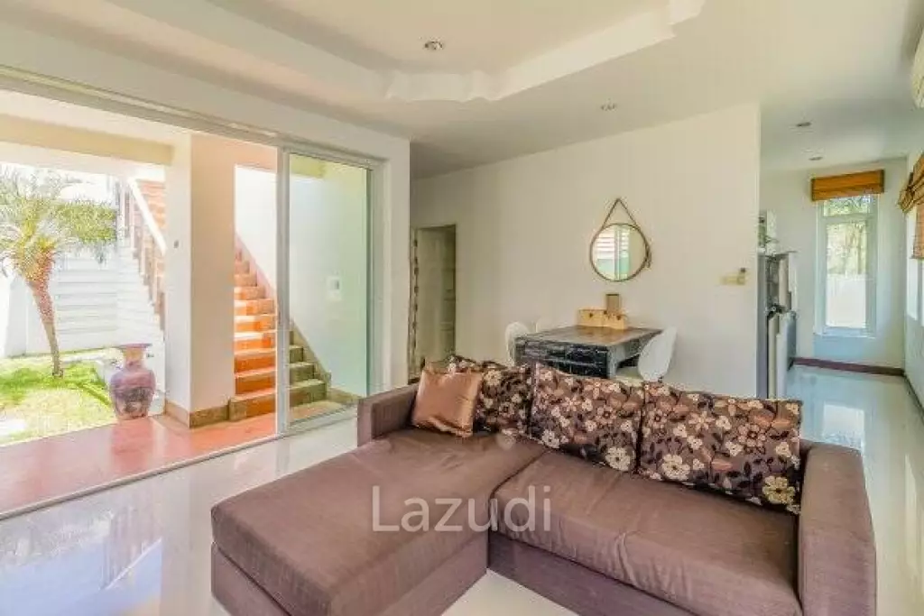 PINEAPPLE HILLS: 2 BED VILLA