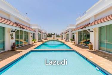 PINEAPPLE HILLS: 2 BED VILLA