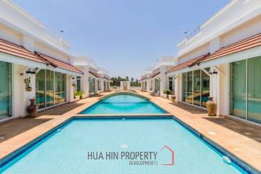 PINEAPPLE HILLS: 2 BED VILLA