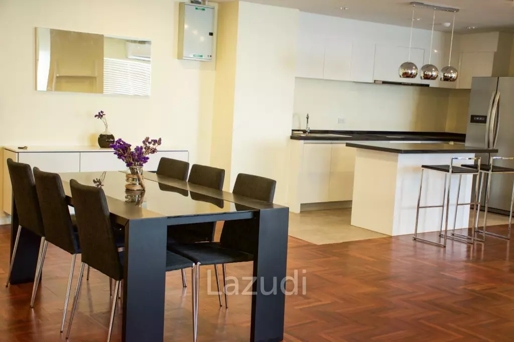 2 bed 2 bath 144 SQ.M Silom Condominuim