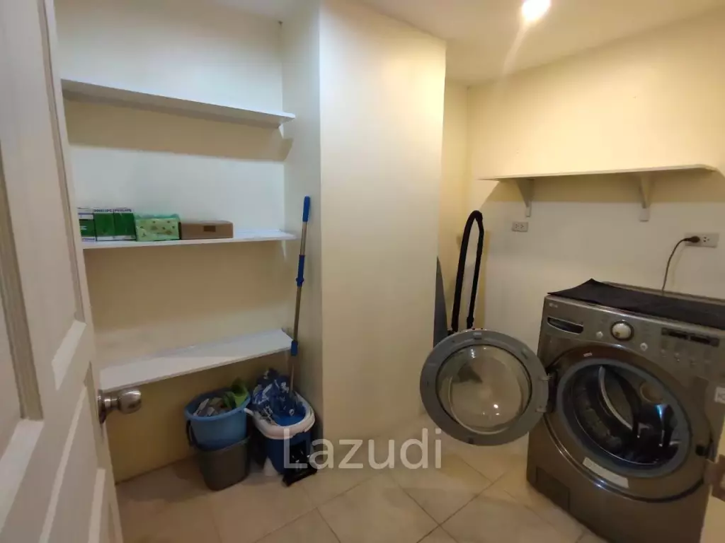 2 bed 2 bath 144 SQ.M Silom Condominuim