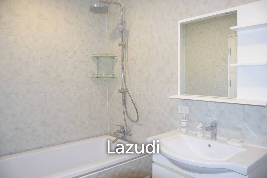 2 bed 2 bath 144 SQ.M Silom Condominuim