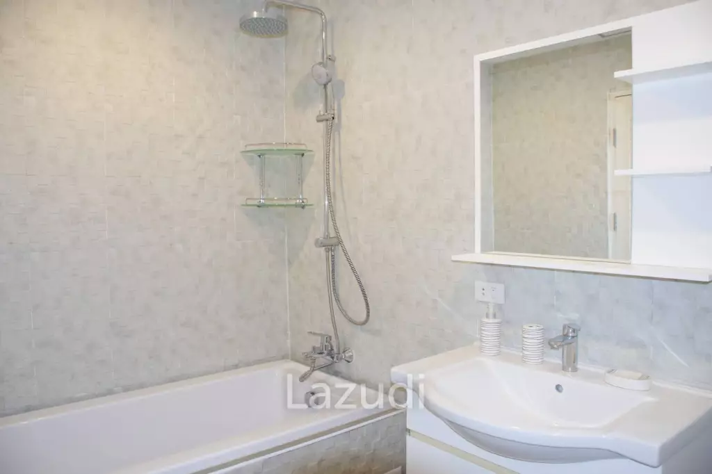 2 bed 2 bath 144 SQ.M Silom Condominuim