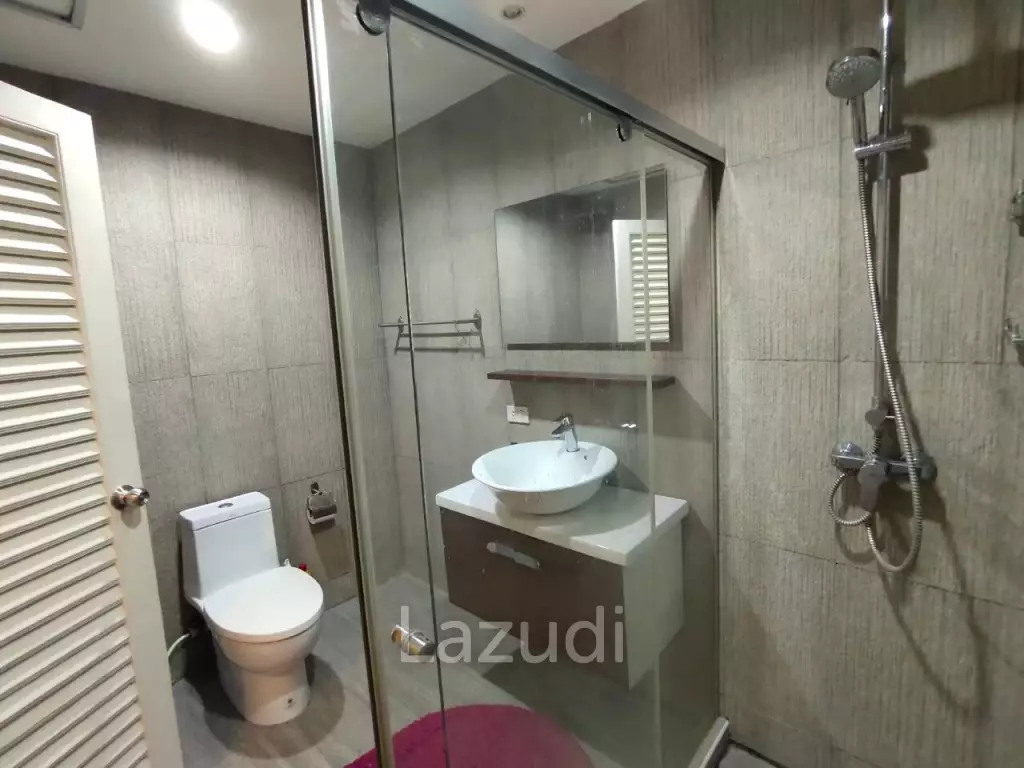 2 bed 2 bath 144 SQ.M Silom Condominuim