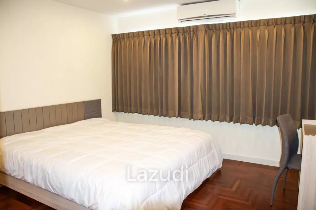 2 bed 2 bath 144 SQ.M Silom Condominuim