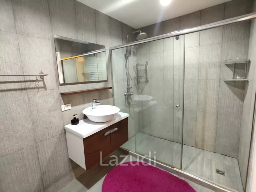 2 bed 2 bath 144 SQ.M Silom Condominuim