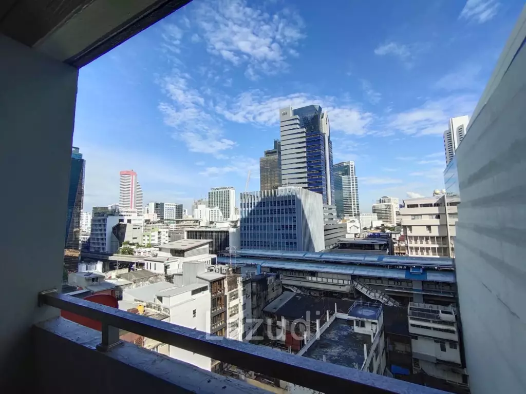 2 bed 2 bath 144 SQ.M Silom Condominuim