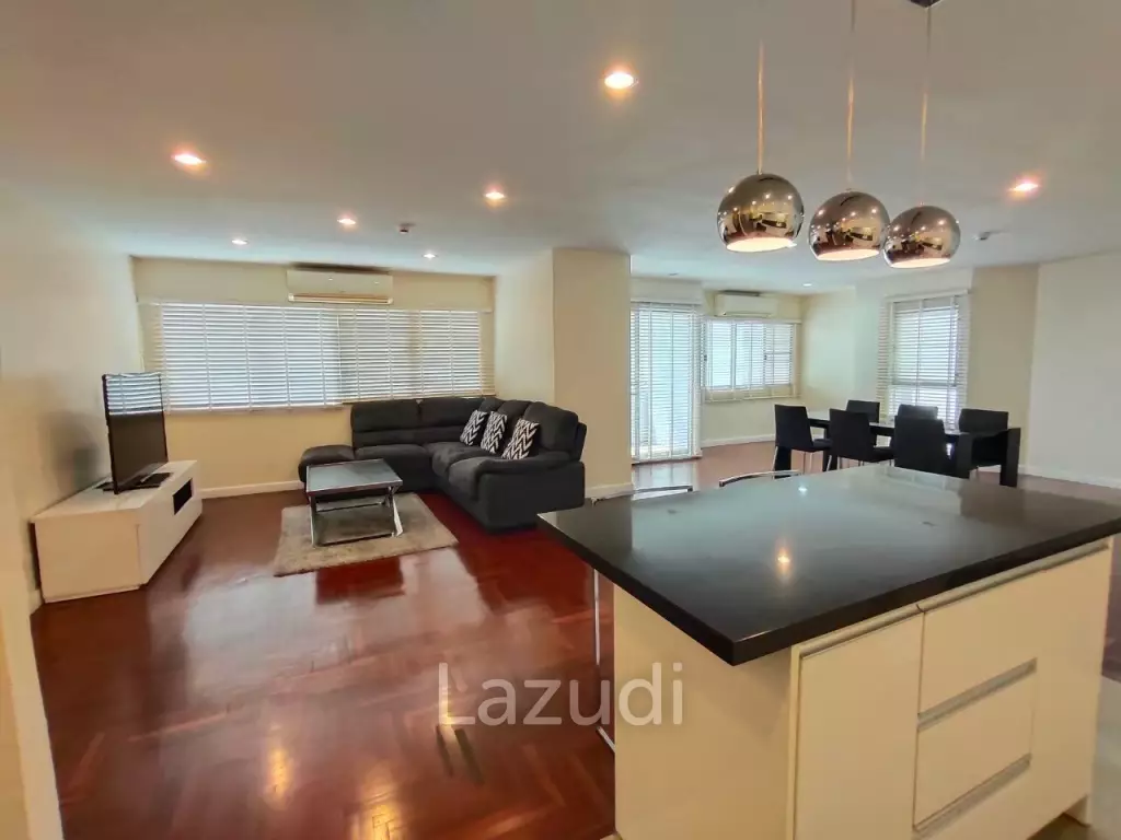 2 bed 2 bath 144 SQ.M Silom Condominuim