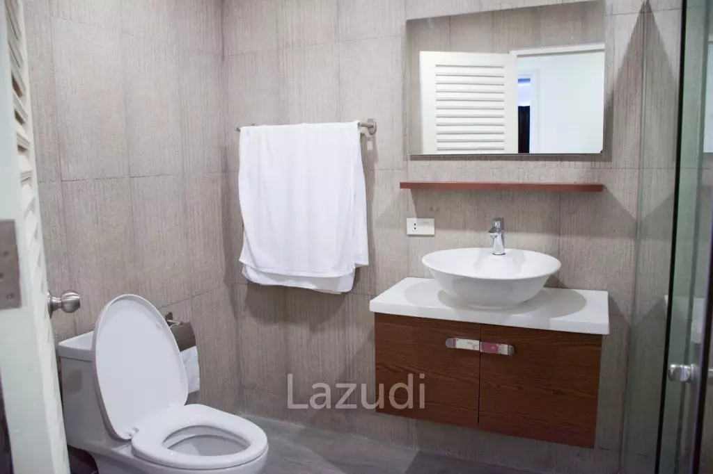 2 bed 2 bath 144 SQ.M Silom Condominuim