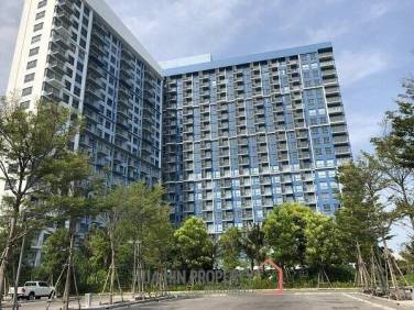 2 Bed Condo with Sea View
