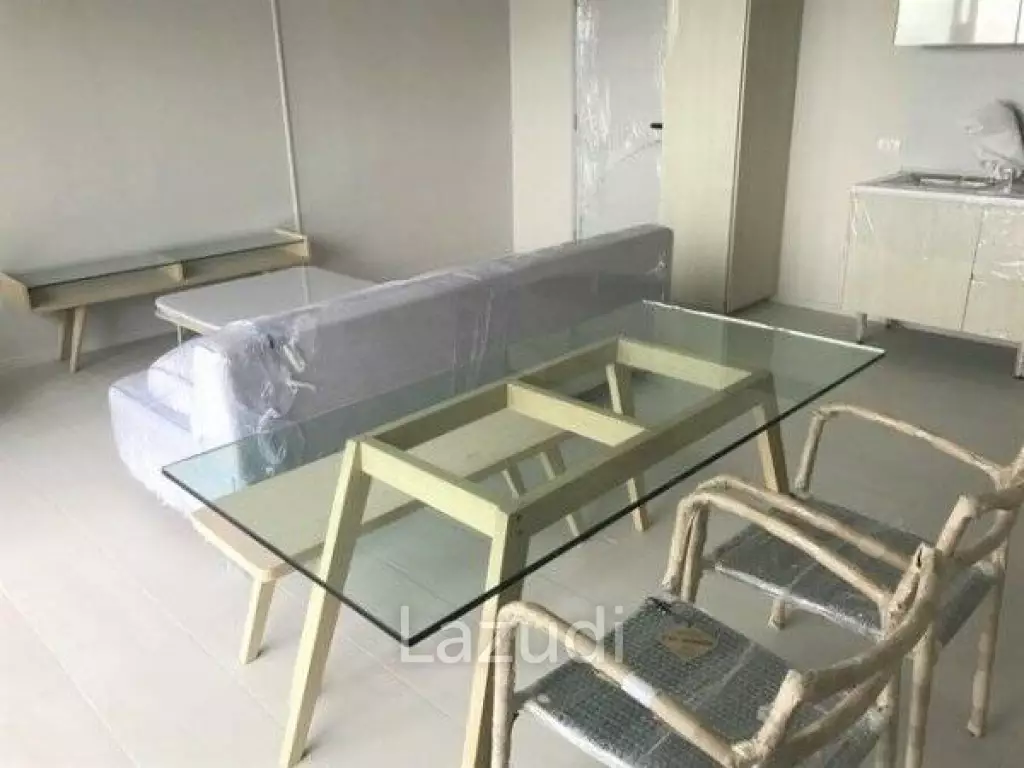 2 Bed Condo with Sea View
