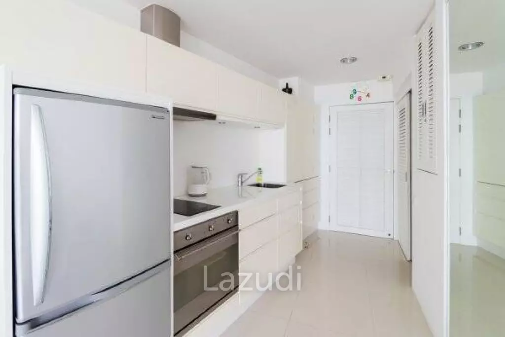 NEWLY RENOVATE CONDO WITH STUNNING VIEW