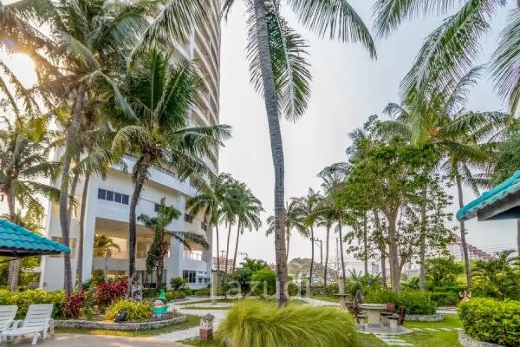 NEWLY RENOVATE CONDO WITH STUNNING VIEW