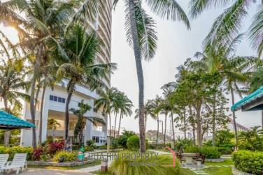 NEWLY RENOVATE CONDO WITH STUNNING VIEW