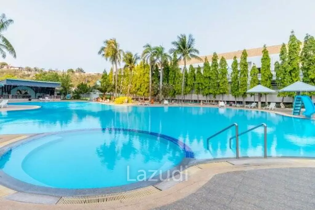 NEWLY RENOVATE CONDO WITH STUNNING VIEW