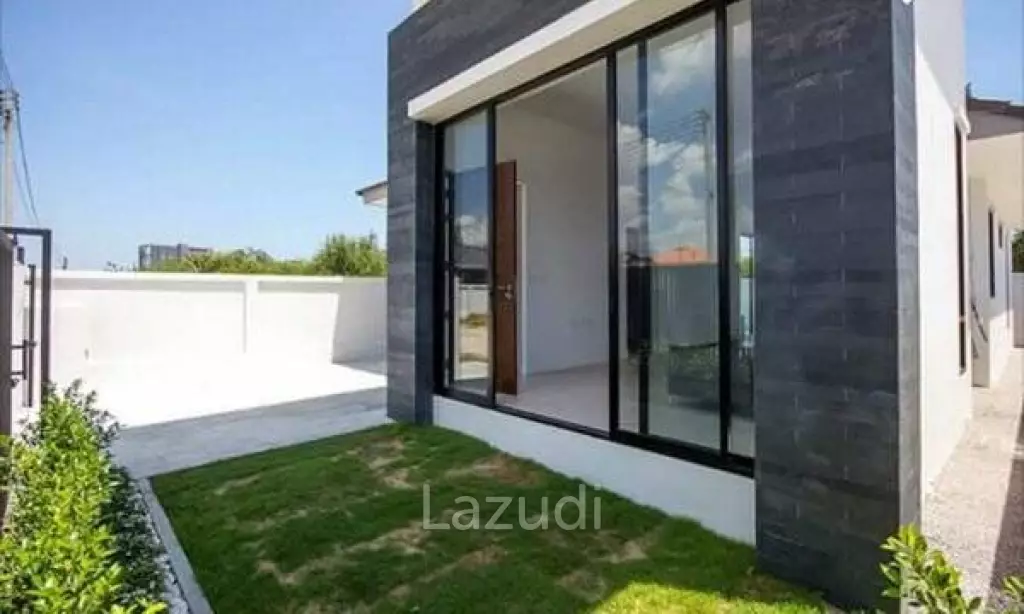 WE BY SIRIN: Modern Style 2 Bed Pool Villa