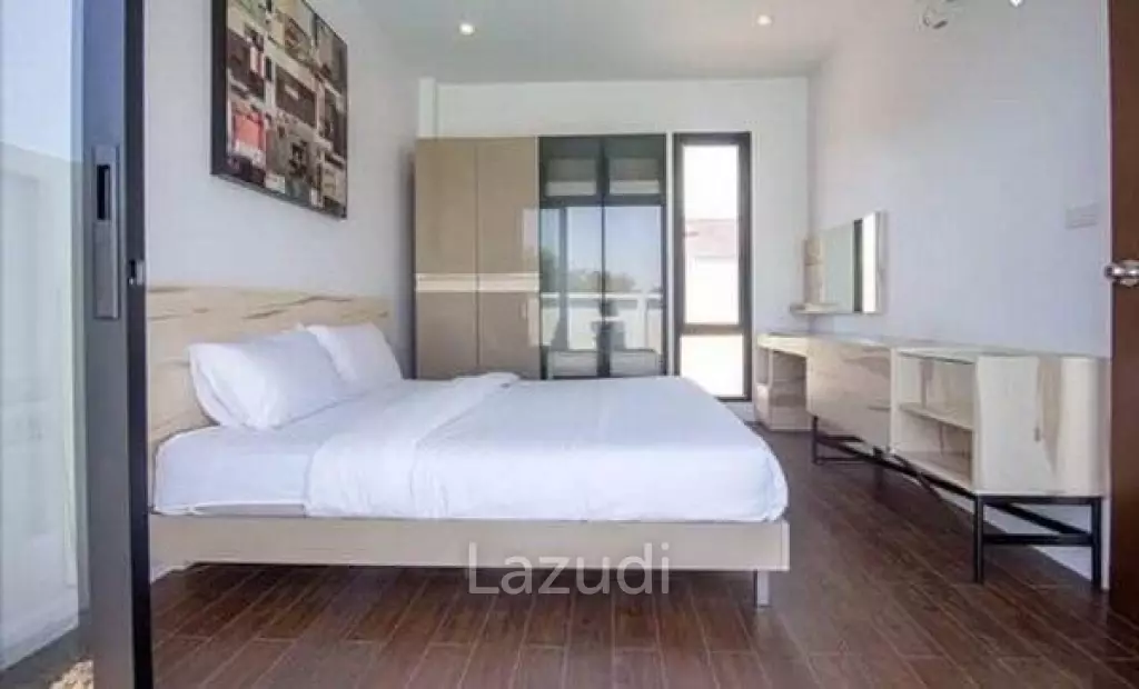 WE BY SIRIN: Modern Style 2 Bed Pool Villa