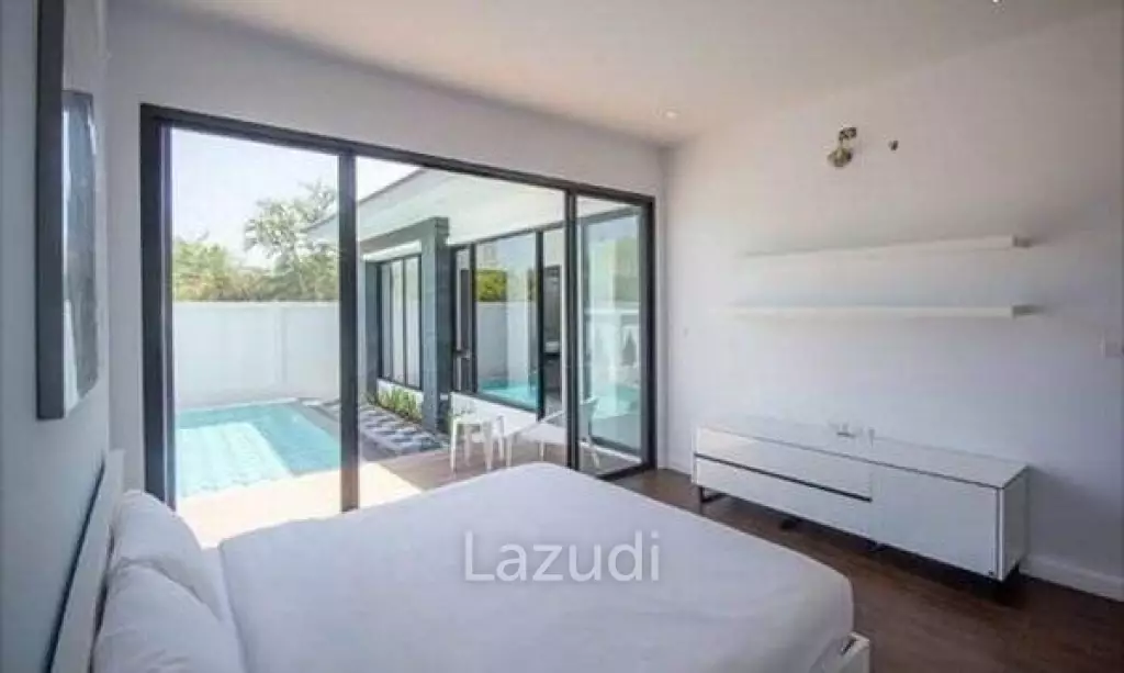 WE BY SIRIN: Modern Style 2 Bed Pool Villa