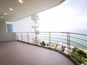 <strong>Fully renovated 2-bedroom apartment in foreign ownership</strong>